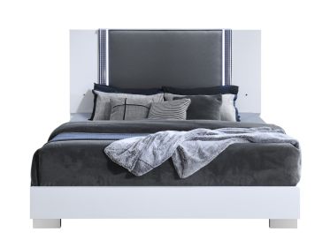 MOON SMOOTH WHITE QUEEN BED WITH LED